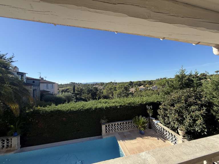 Villa Saint-Raphaël - 3 chambres - 136m²