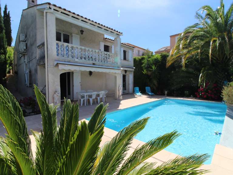 Villa Saint-Raphaël - 3 chambres - 136m²