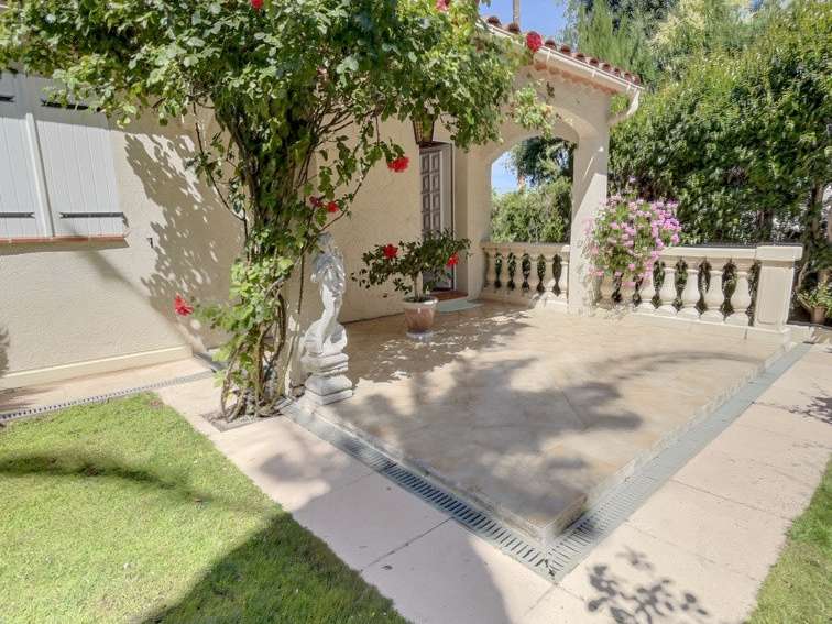 Villa Saint-Raphaël - 3 chambres - 136m²