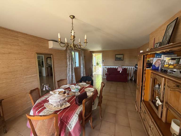 Villa Saint-Raphaël - 3 chambres - 136m²