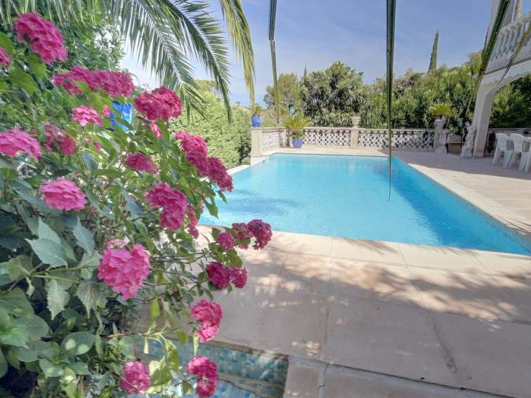 Villa Saint-Raphaël - 3 chambres - 136m²