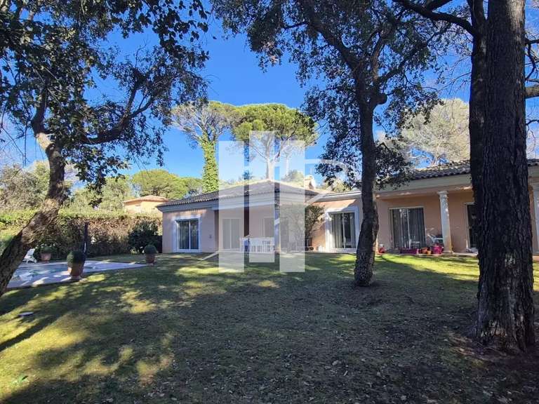 Villa Saint-Raphaël - 4 chambres - 230m²