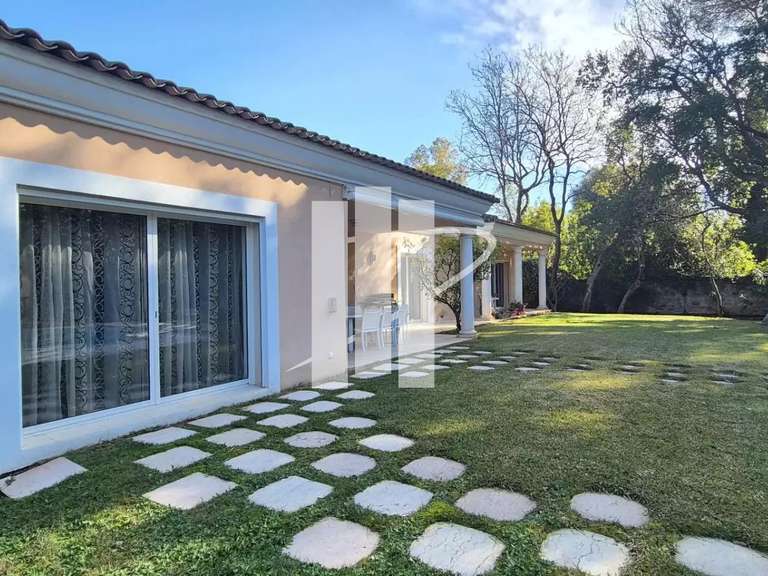 Villa Saint-Raphaël - 4 chambres - 230m²