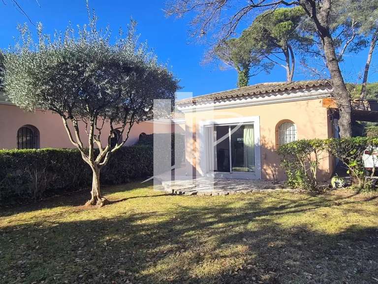 Villa Saint-Raphaël - 4 chambres - 230m²