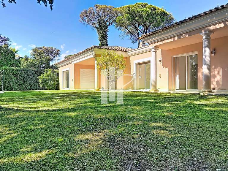 Villa Saint-Raphaël - 4 chambres - 230m²