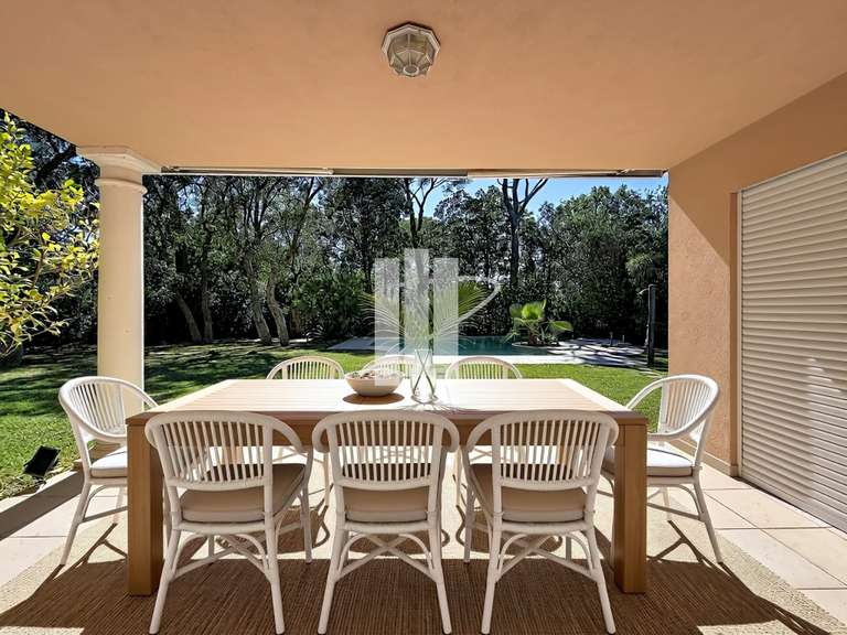 Villa Saint-Raphaël - 4 chambres - 230m²