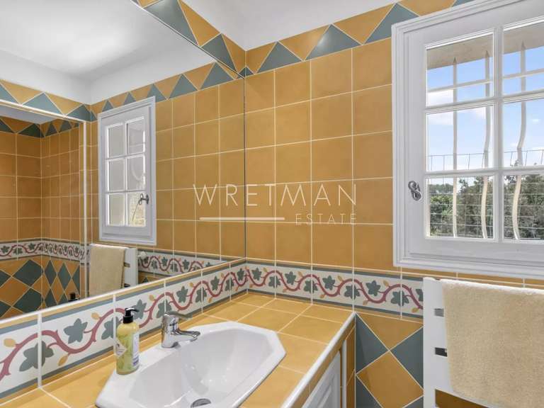 Villa Saint-Raphaël - 5 chambres - 275m²