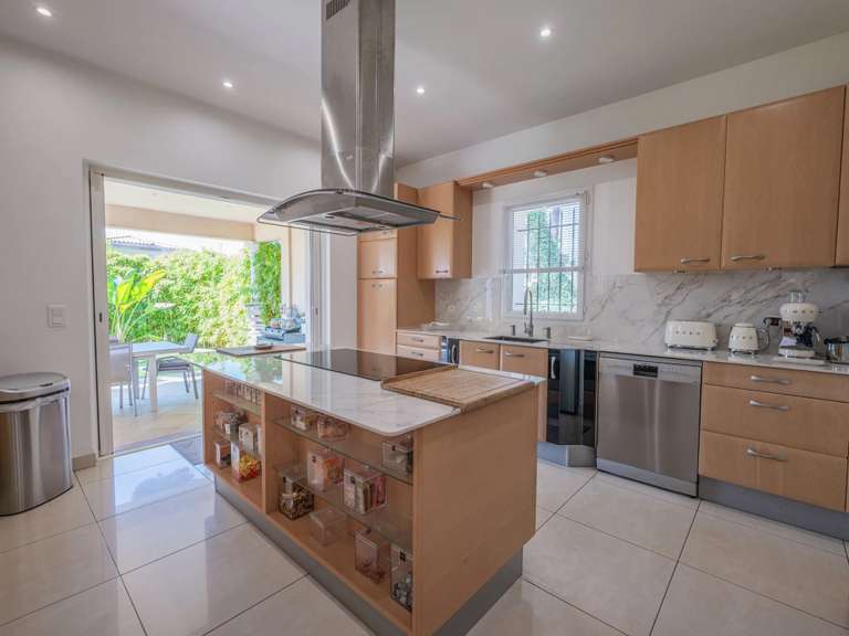 Villa Saint-Raphaël - 5 chambres - 470m²