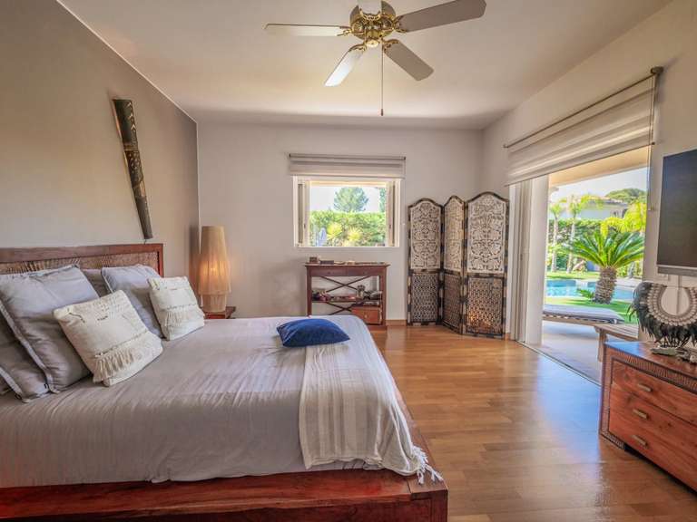 Villa Saint-Raphaël - 5 chambres - 470m²