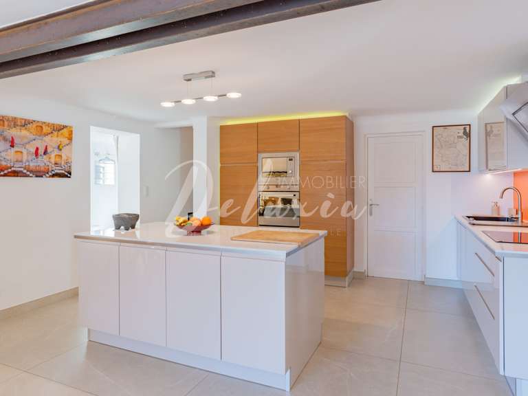 Villa Saint-Raphaël - 4 bedrooms - 210m²