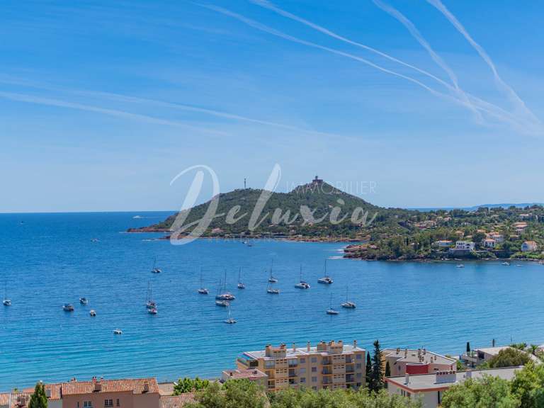Villa with Sea view Saint-Raphaël - 5 bedrooms - 300m²