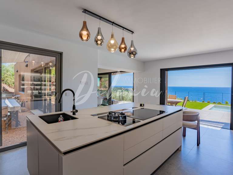 Villa with Sea view Saint-Raphaël - 5 bedrooms - 300m²