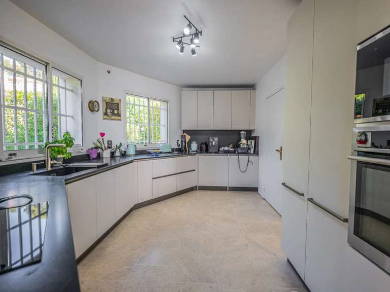 Villa Saint-Raphaël - 3 chambres - 385m²