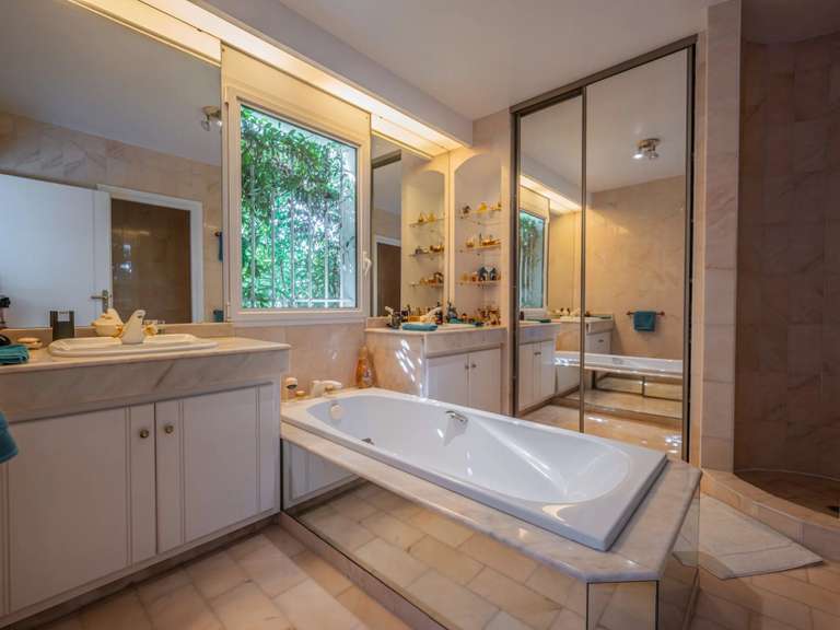 Villa Saint-Raphaël - 3 chambres - 385m²