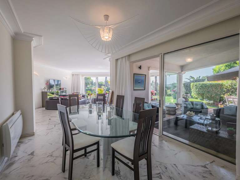 Villa Saint-Raphaël - 3 chambres - 385m²