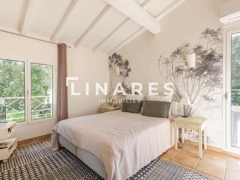 Villa Saint-Raphaël - 4 bedrooms - 185m²