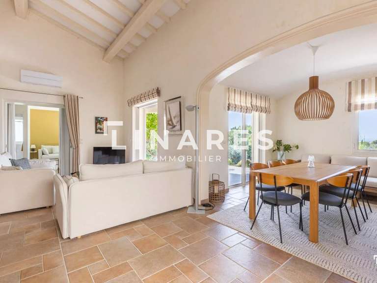 Villa Saint-Raphaël - 4 bedrooms - 185m²