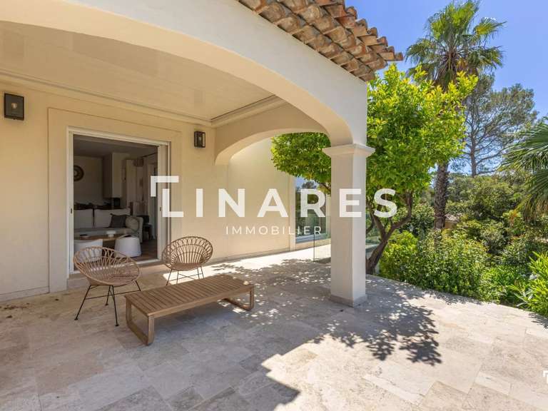 Villa Saint-Raphaël - 4 bedrooms - 185m²