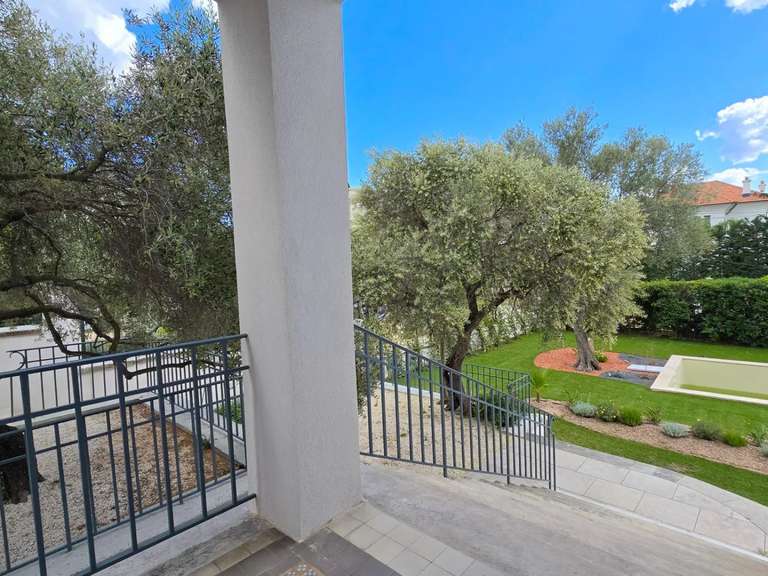 Villa Saint-Raphaël - 6 chambres - 270m²
