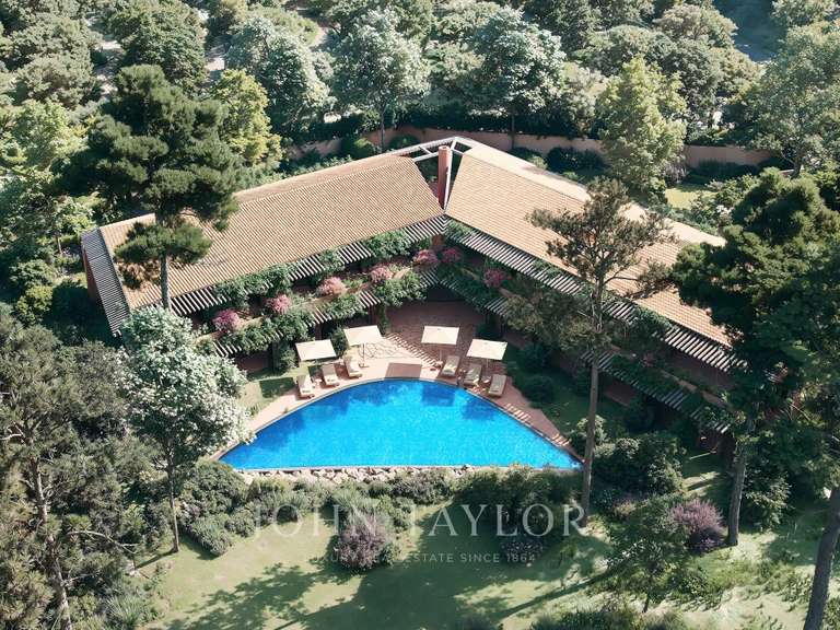 Villa avec Vue sur mer Saint-Raphaël - 11527m²
