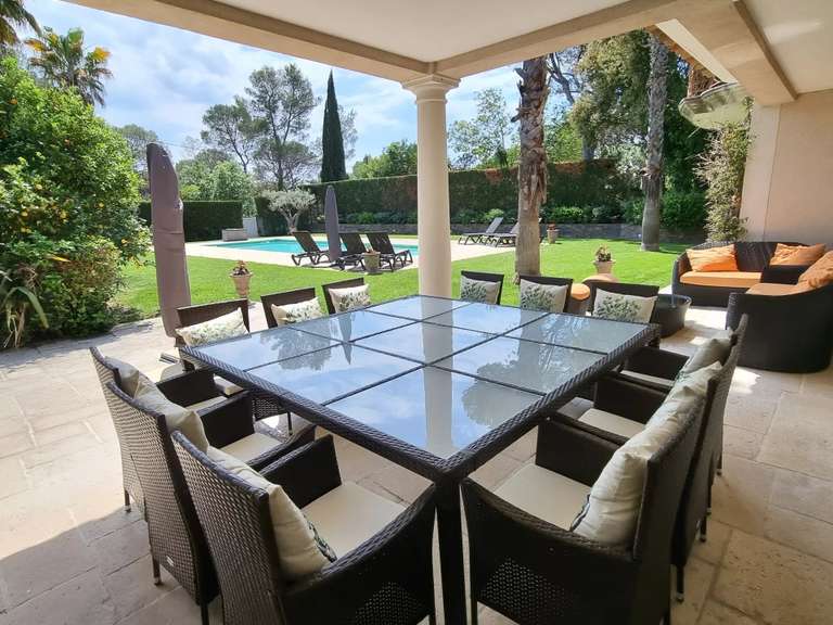 Villa Saint-Raphaël - 3 bedrooms - 430m²