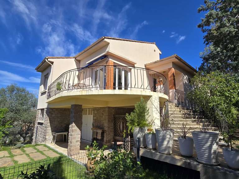 Villa Saint-Raphaël - 5 bedrooms - 226m²