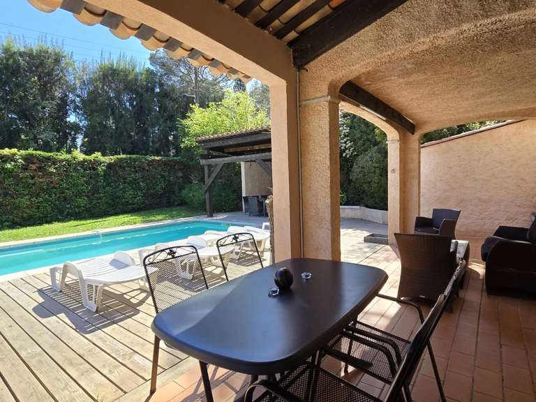 Villa Saint-Raphaël - 3 bedrooms - 130m²