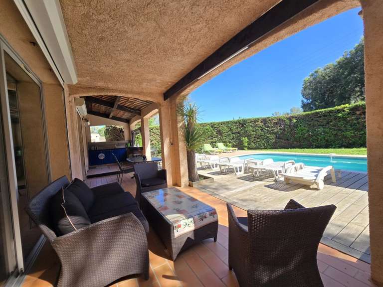 Villa Saint-Raphaël - 3 bedrooms - 130m²