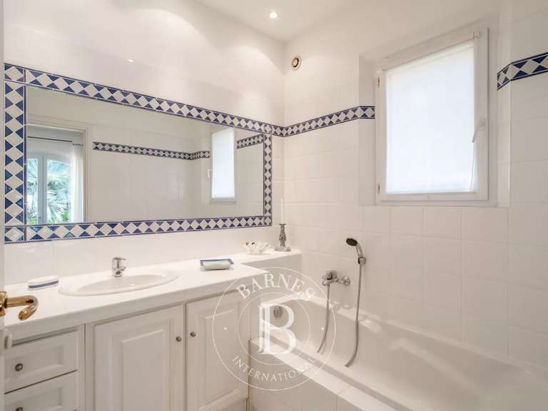 Villa Saint-Raphaël - 4 chambres - 220m²