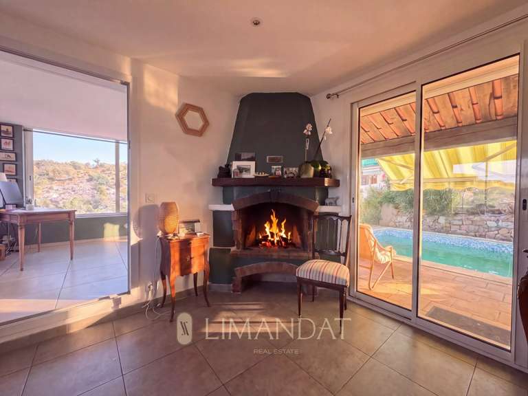 Villa Saint-Raphaël - 5 chambres - 123m²