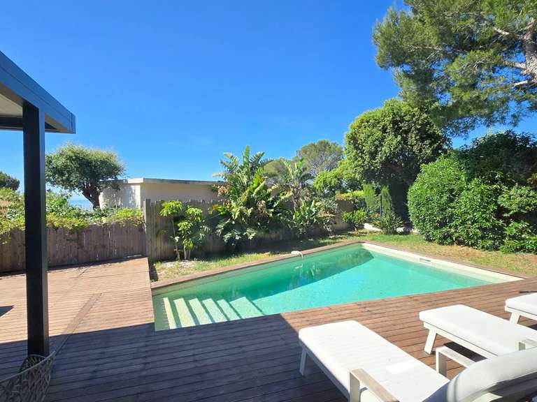 Villa Saint-Raphaël - 4 chambres - 227m²