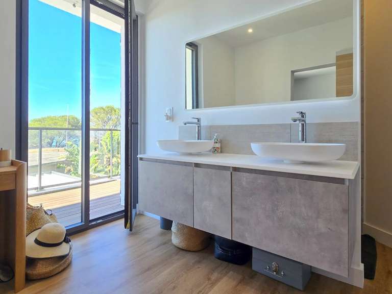 Villa Saint-Raphaël - 4 chambres - 227m²