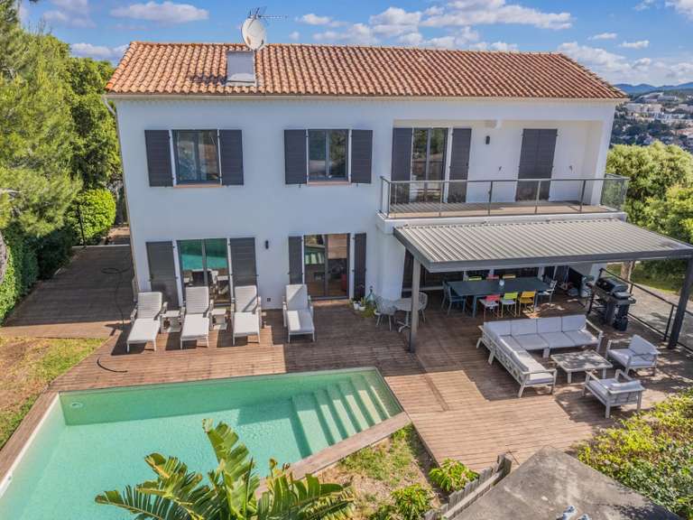 Villa Saint-Raphaël - 4 chambres - 227m²