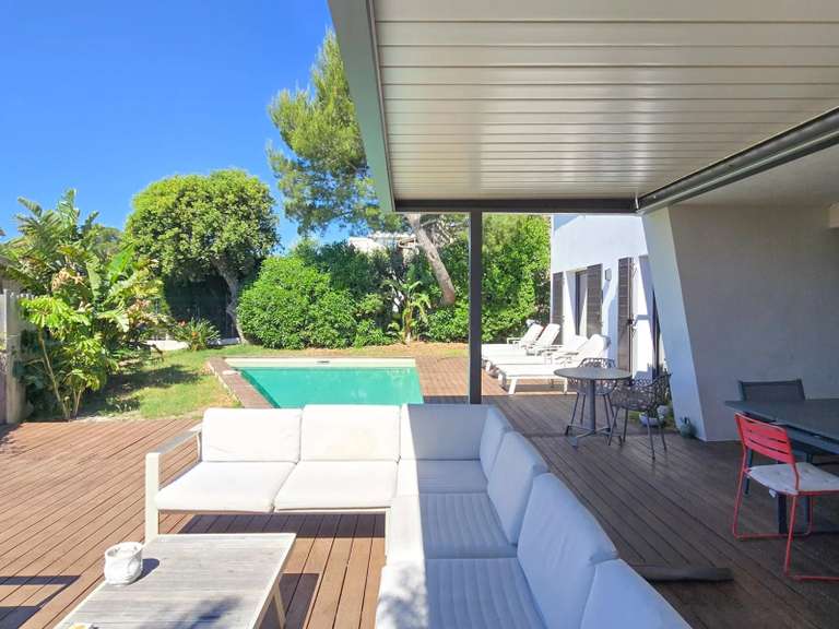 Villa Saint-Raphaël - 4 chambres - 227m²