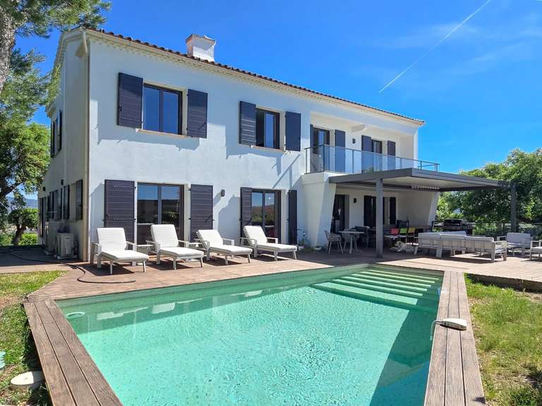 Villa Saint-Raphaël - 4 chambres - 227m²
