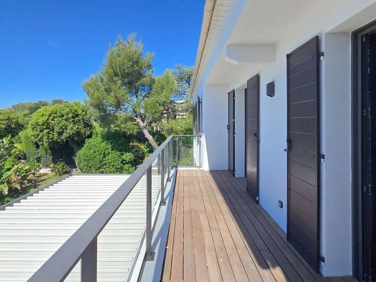 Villa Saint-Raphaël - 4 chambres - 227m²