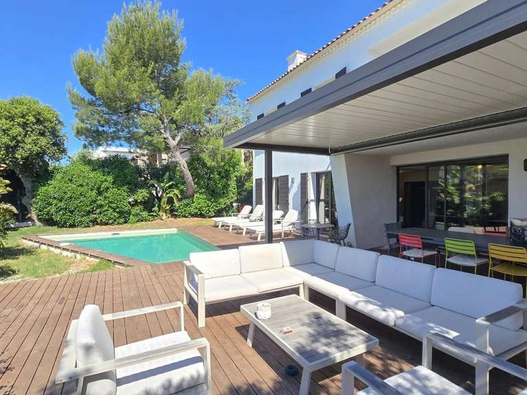 Villa Saint-Raphaël - 4 chambres - 227m²