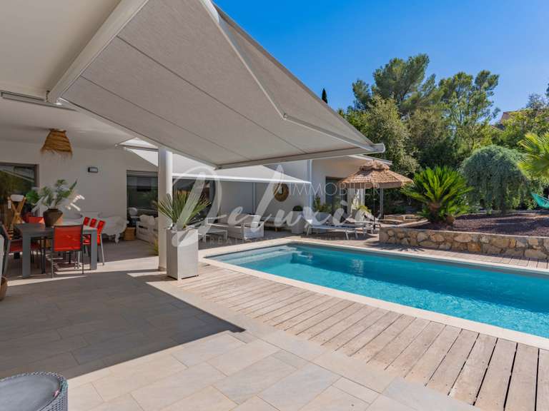 Villa Saint-Raphaël - 3 chambres - 162m²