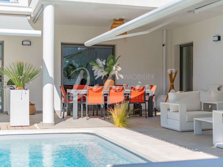 Villa Saint-Raphaël - 3 chambres - 162m²