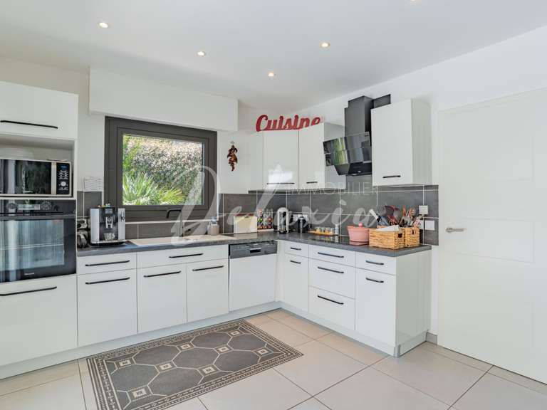 Villa Saint-Raphaël - 3 chambres - 162m²