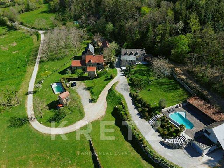 Maison Saint-Rémy - 16 chambres - 680m²