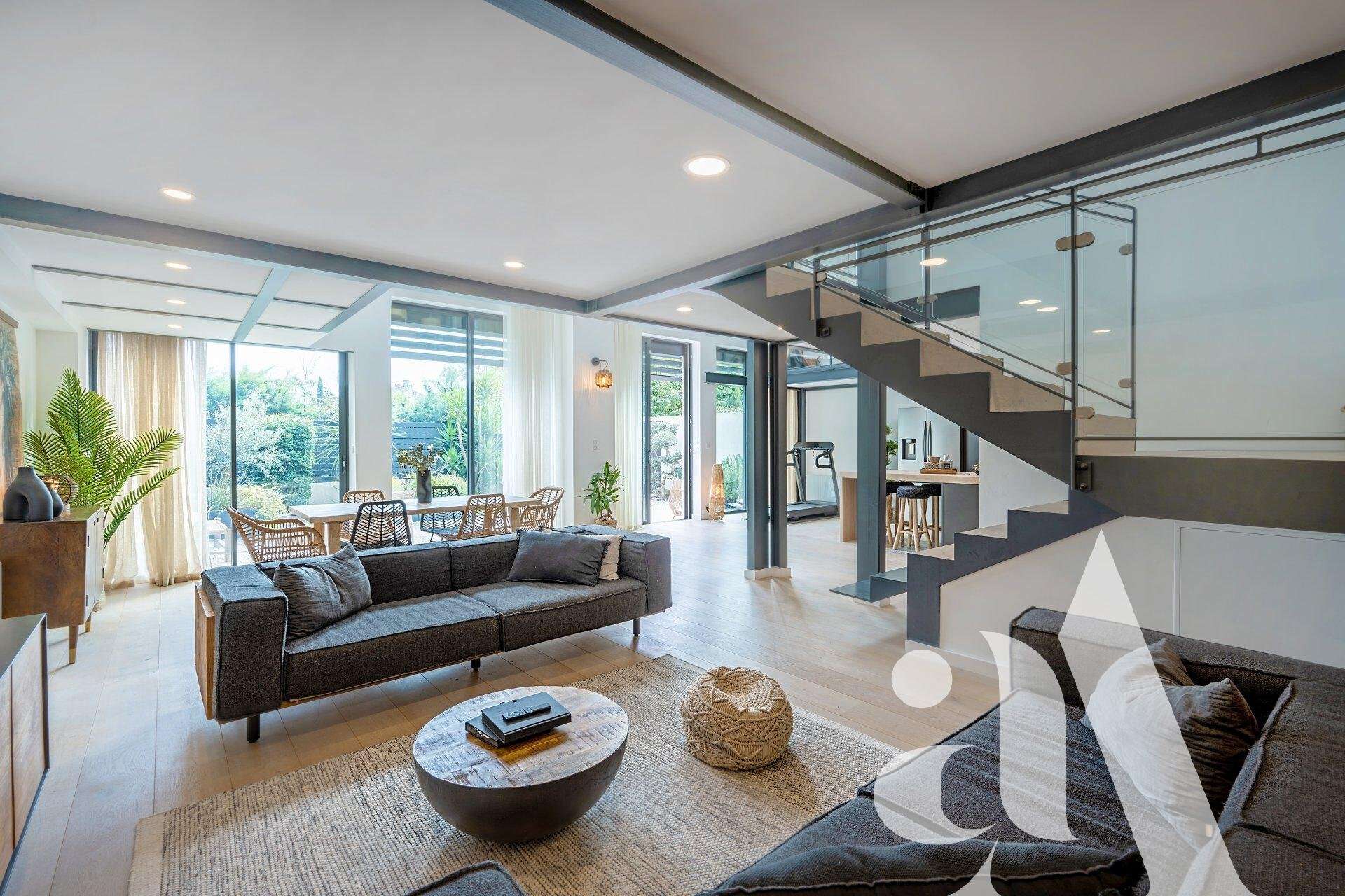 Sale Apartment SaintRémydeProvence 766 000€ 120m²