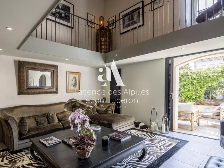 Apartment Saint-Rémy-de-Provence - 3 bedrooms - 200m²