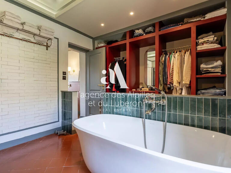 Apartment Saint-Rémy-de-Provence - 3 bedrooms - 200m²