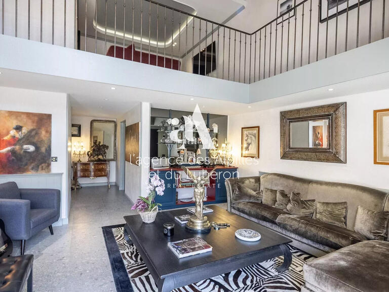 Apartment Saint-Rémy-de-Provence - 3 bedrooms - 200m²