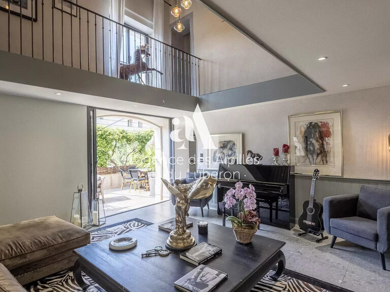 Apartment Saint-Rémy-de-Provence - 3 bedrooms - 200m²