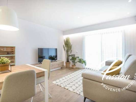 Appartement Saint-Rémy-de-Provence - 2 chambres - 72m²
