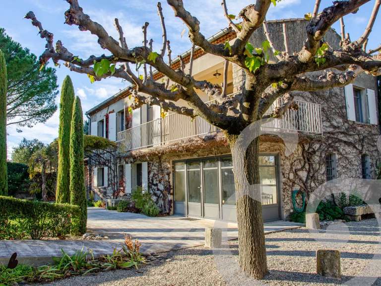 Appartement Saint-Rémy-de-Provence - 3 chambres - 240m²