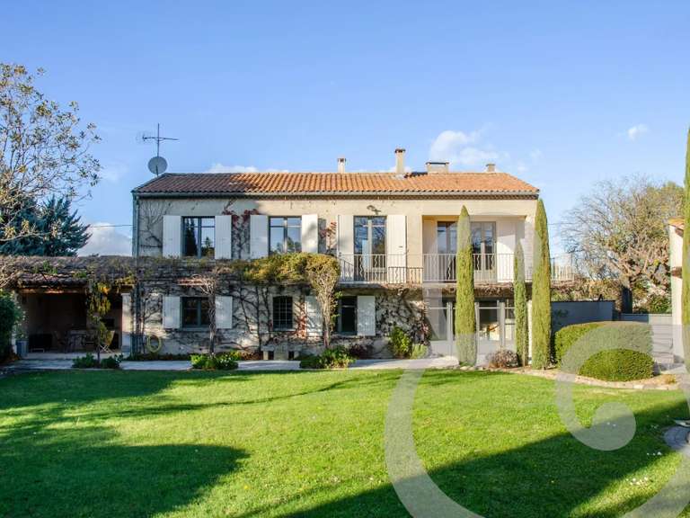 Appartement Saint-Rémy-de-Provence - 3 chambres - 240m²