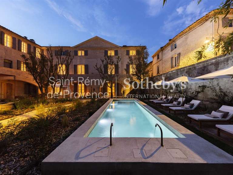 Hôtel particulier Saint-Rémy-de-Provence - 11 chambres - 1167m²